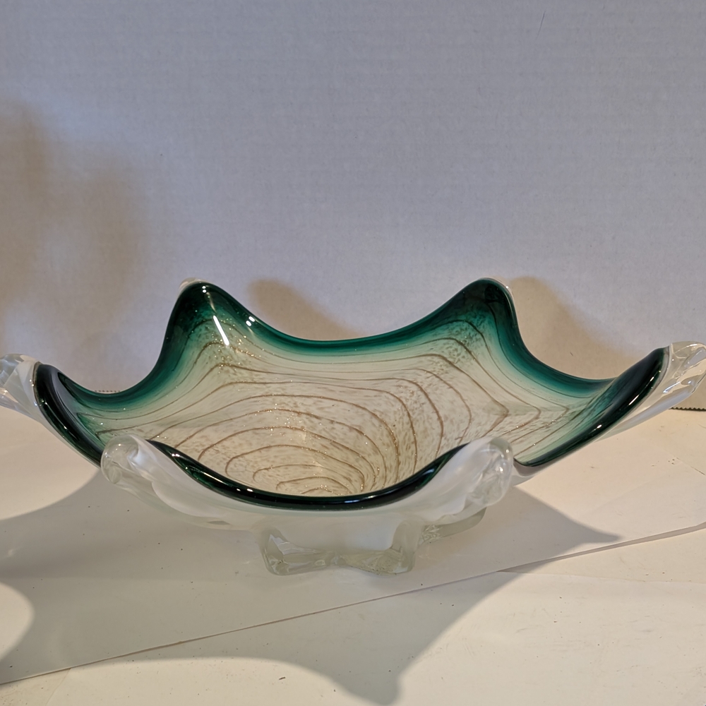 Italian FRATELLI TOSO Murano Italian Venetian CASTLE Art Glass Bowl